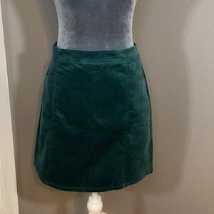 NWT Loft Green Velvet Skirt Size 6P
